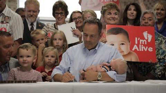 Kentucky Governor Matt Bevin Signs Bill to Ban Abortions When Unborn Baby’s Heartbeat Begins