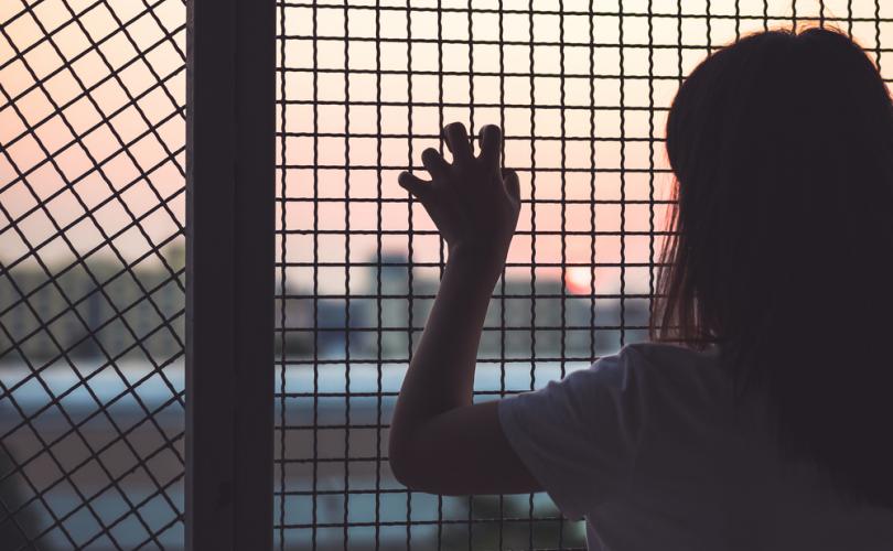 Mom discovers missing 15-yr-old still alive after traffickers post videos of her at top porn site