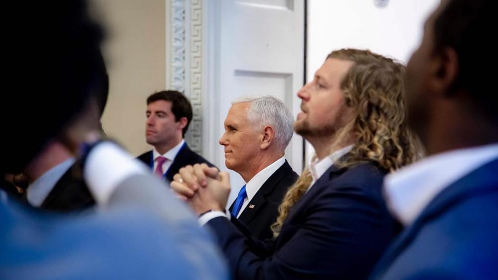 Worship Leaders Lift Jesus in White House: 'Let This Sound Give You Great Hope for America!'