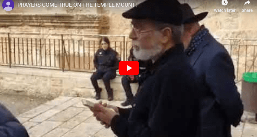 Historic: Jewish Prayer Ceremony on Temple Mount as Police Look the Other Way [Watch]