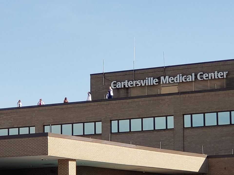 Watch Video: ‘Circle of Prayer’ Formed Around Georgia Hospital, Medical Staff Gratefully Wave From Rooftop