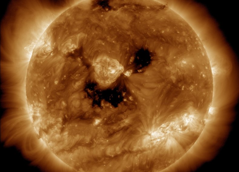Earth to Be Dealt Double Blow As Giant Hole Forms in Sun’s Atmosphere