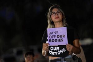 Appeals court ruling allows Arizona abortions to restart
